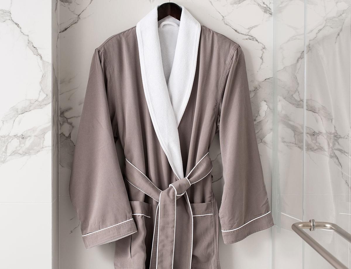 https://www.whotelsthestore.com/images/products/xlrg/w-hotels-microfiber-robe-WHO-400-MIC-SC-NL-GY-OS_xlrg.jpg